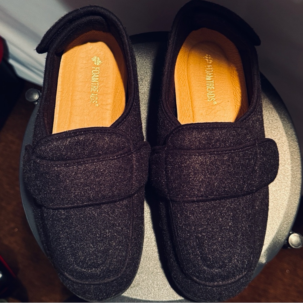 Foamtreads Women's Black Loafers